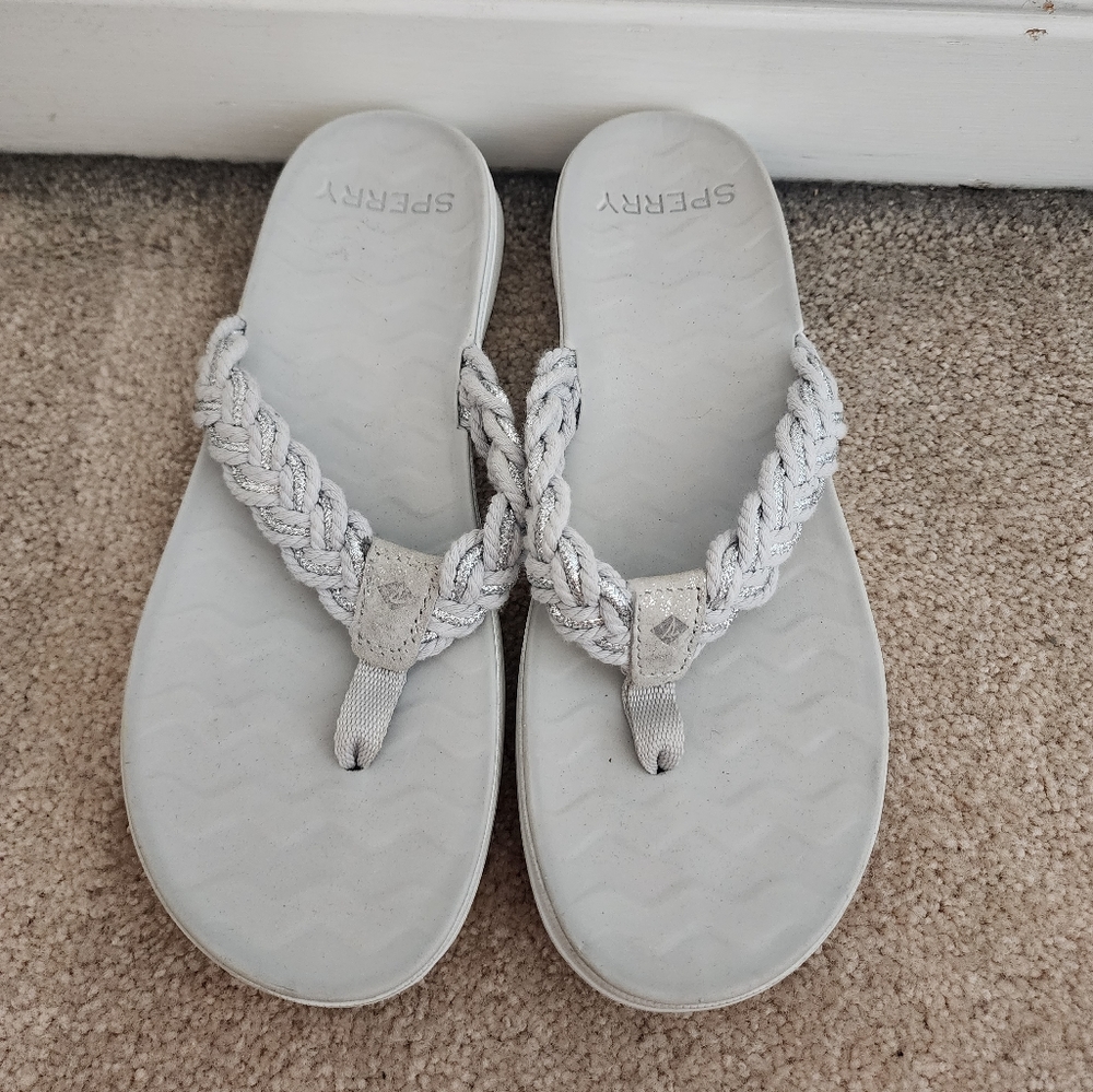 Women's Sperry grey and silver braided sandals size 8 like new